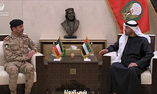UAE President receives Kuwaiti Armed Forces chief