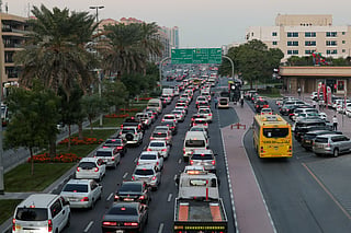 Following too closely can result in a fine, black points and vehicle impoundment. Here is the safe distance drivers should keep on Dubai roads