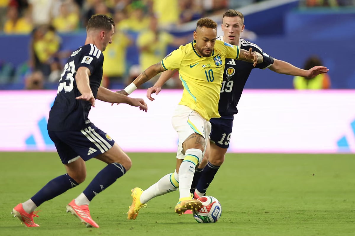 Neymar makes his first Brazil appearance in nearly three years.