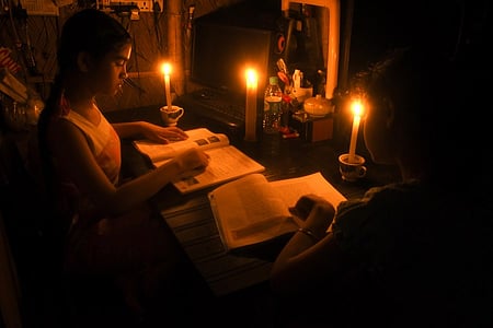 655 million people worldwide still live without electricity: UN report