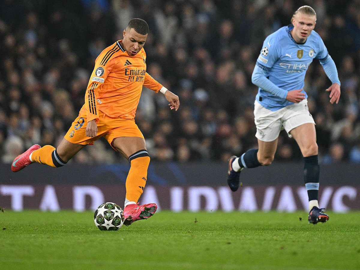 File photo: Kylian Mbappe (L) and Erling Haaland