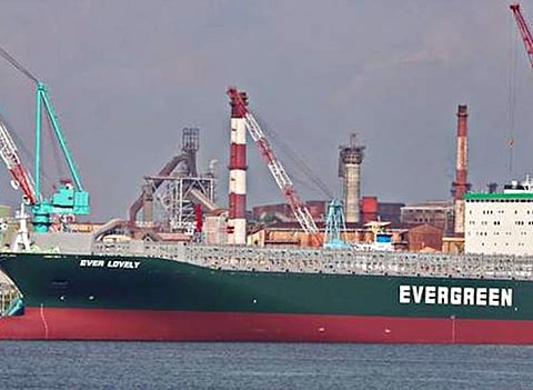 The 9,532 teu 'Ever Lovely' was transiting Hormuz together with two other Evergreen ships when it was hit by the IRGC. citing its violation of Clause 5 of the US-Iran MOU.
