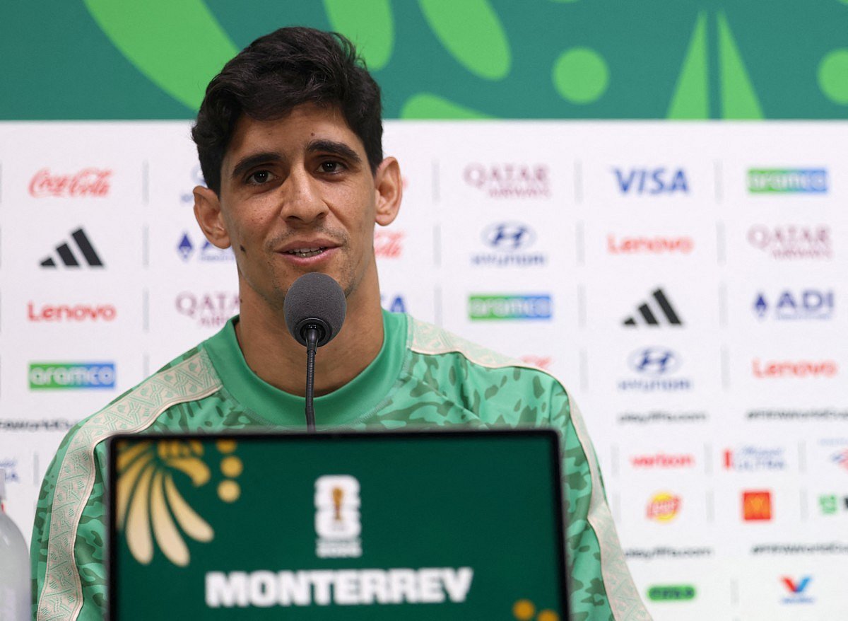Morocco's goalkeeper #01 Yassine Bounou speaks during a press conference on the eve of the 2026 World Cup Round of 32 football match between Morocco and the Netherlands at Monterrey stadium in Monterrey, Mexico on June 28, 2026.