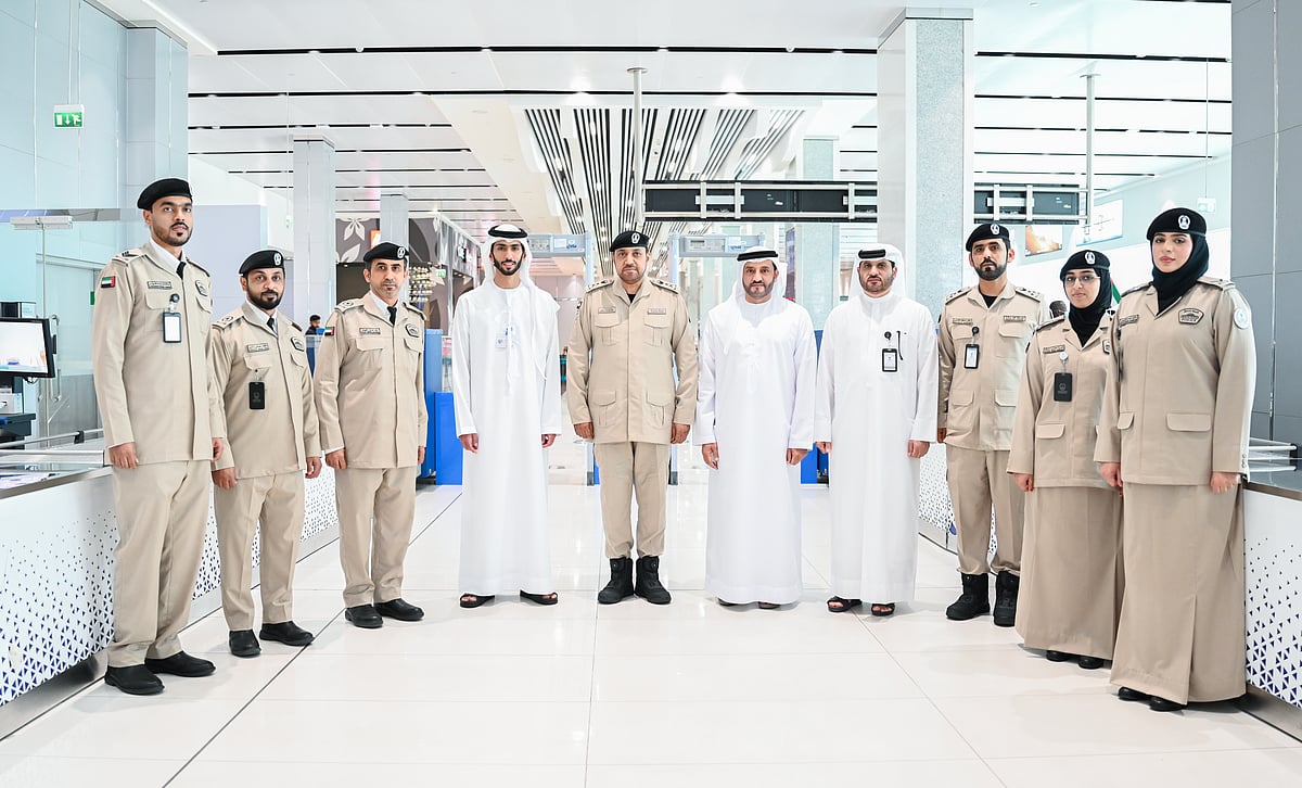 Sharjah Police unveil new airport uniform during official inspection visit