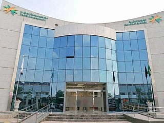 Expatriate workers have been urged to renew or issue work permits before the grace period expires.