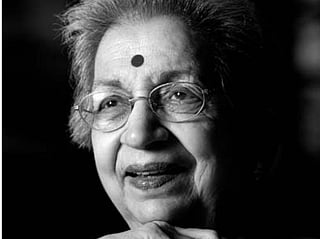 Veteran Marathi director Vijaya Mehta (Image source: X/@ShelarAshish)