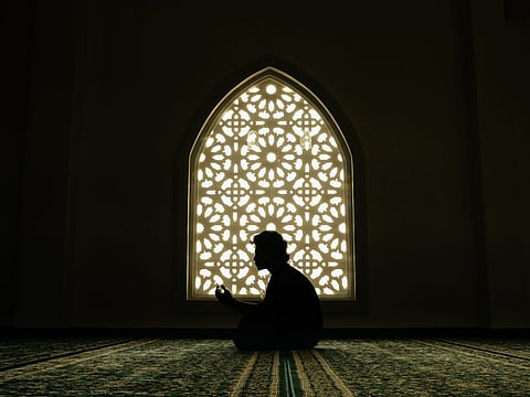 The mosque accommodates around 350 worshippers, including a main prayer hall for 300 men and a separate prayer area for 50 women.