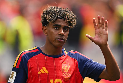 Lamine Yamal #19 of Spain acknowledges the crowd after the 2-1 win during the FIFA World Cup 2026 Quarter Final match between Spain and Belgium at Los Angeles Stadium on July 10, 2026 in Inglewood, California.