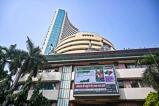 Indian shares market opens higher on easing oil prices