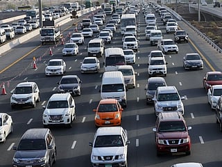 Non-payable traffic fine in the UAE? Understand black points, why fines get locked, and how to move them to your driving licence before paying.