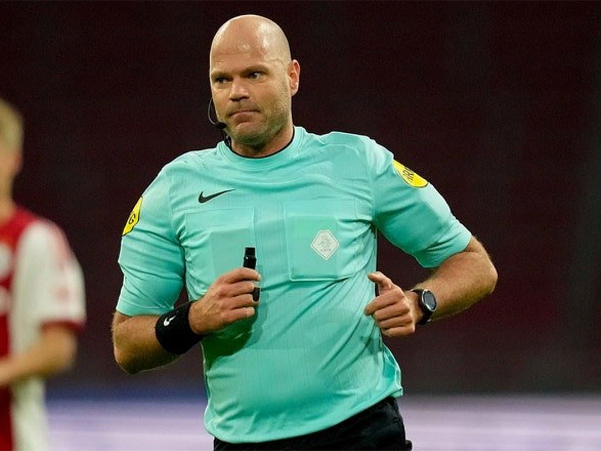 FIFA has expressed its condolences at the passing of Dutch football referee Rob Dieperink.