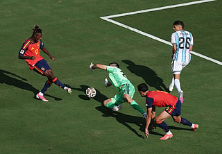 Nico Williams #17 of Spain scores a goal past Emiliano Martinez #23 of Argentina during the FIFA World Cup 2026 Final match between Spain and Argentina at New York New Jersey Stadium on July 19, 2026 in East Rutherford, New Jersey.