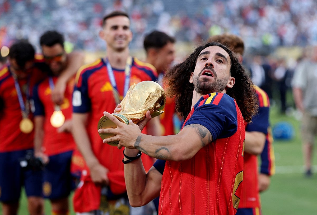 Did Marc really carry World Cup trophy in trash bag?