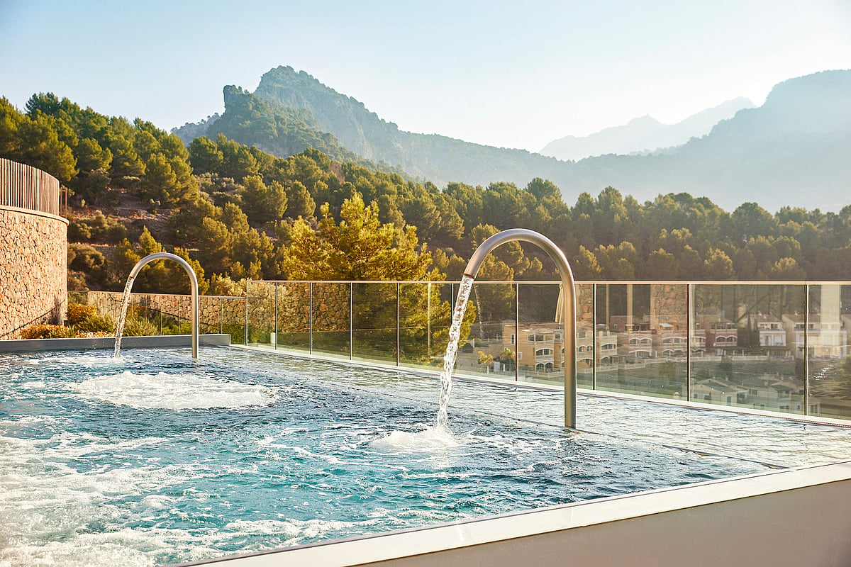 From infinity pools to fine dining, every moment celebrates Mallorca's beauty.