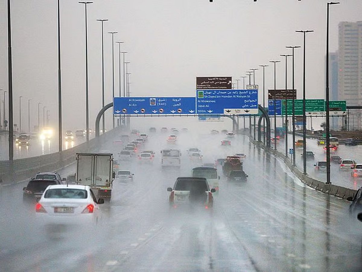 UAE Weather: Scattered Rain and Dust Storms Forecast Through August 3