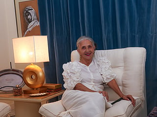 Annamaria Amarante Damiani, 80 years old, celebrating 50 years in the UAE.
