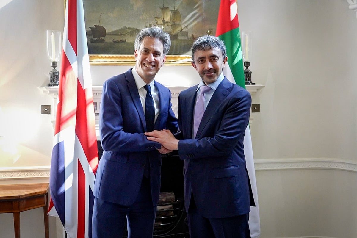Abdullah bin Zayed holds talks with UK Foreign Secretary in London