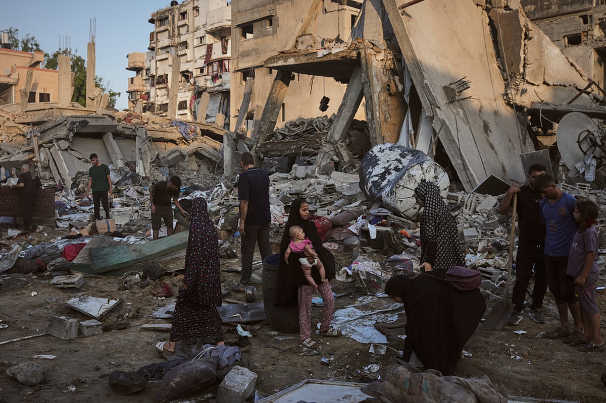Trump Announces Gaza Disarmament Deal, Hurdles Remain