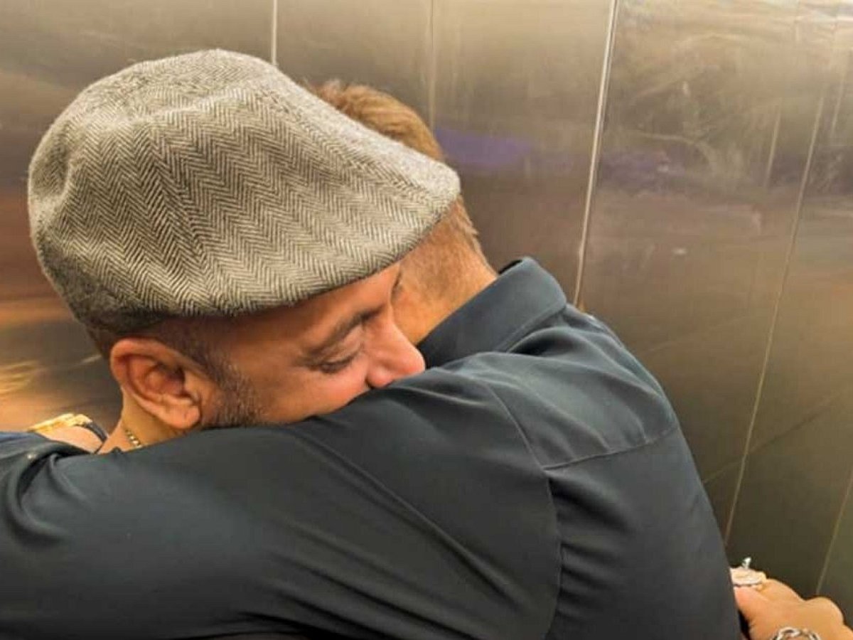 Salman Khan's Emotional Tribute to Sanjay Dutt Resonates Online