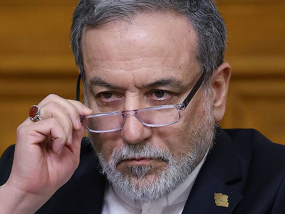 Iran and Oman reportedly nearing agreement on Strait of Hormuz route