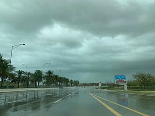Abu Dhabi Police warn drivers over rainy weather