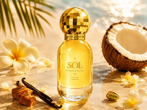 Elegant beach-inspired perfume 