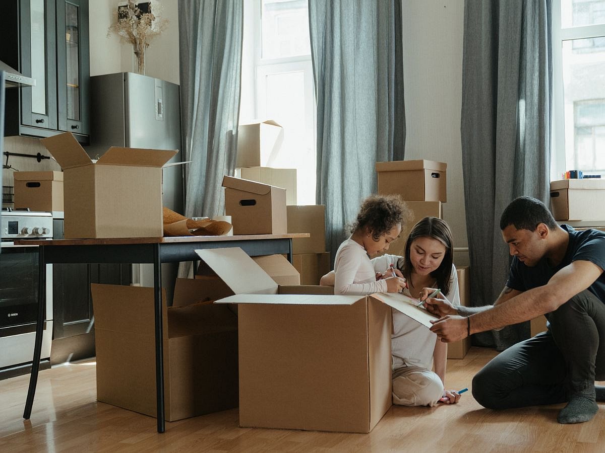 How to deactivate DEWA when moving out of a Dubai home