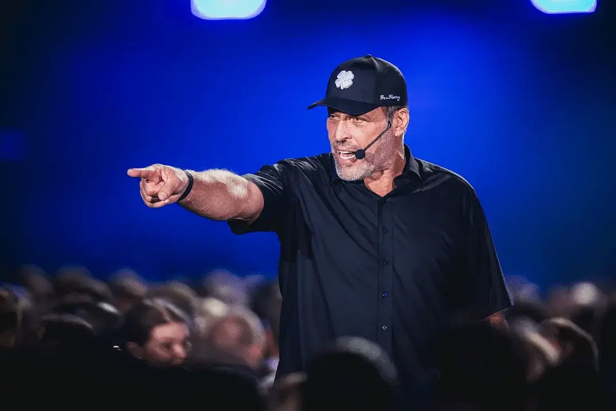 Tony Robbins is bringing BREAKTHROUGH to Dubai for the first time ever in Coca