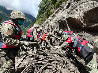 Nepal flash floods: Death toll climbs  