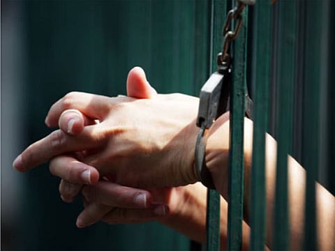 The case began after the husband filed a complaint against his wife, supported by a medical report showing that he suffered bleeding from a head wound after being hit with the vase.