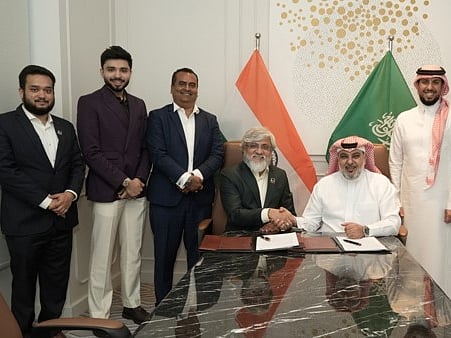 KP Group and Raz Holding Group sign non-binding letter of intent for proposed strategic investment and collaboration