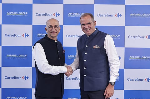 Apparel Group's Nilesh Ved (left) with Carrefour's Patrick Lasfargues