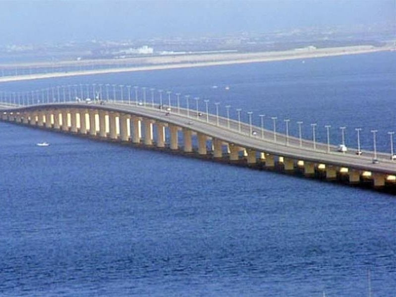 Licensed taxis from Saudi Arabia and Bahrain are officially permitted to transport passengers directly across the King Fahd Causeway.