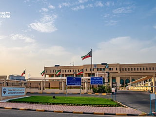 Power cuts hit parts of Kuwait after a fault at Kaifan substation. Emergency teams work to restore electricity in Hawalli and Mubarak Al Kabeer areas.