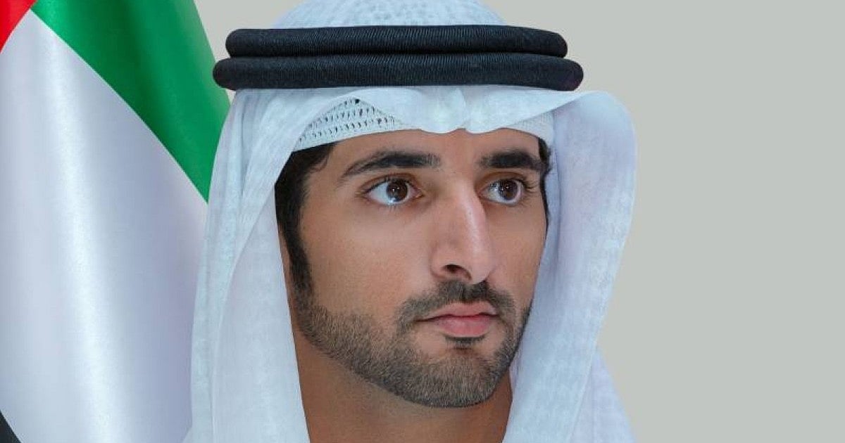 Scheich Hamdan trifft die ersten Absolventen des Stipendienprogramms im Wert von 1,1 Milliarden Dirham und würdigt die zukünftigen Emirati-Führungspersönlichkeiten in Dubai. Scheich Hamdan trifft die ersten Absolventen des Stipendienprogramms im Wert von 1,1 Milliarden Dirham und würdigt die zukünftigen Emirati-Führungspersönlichkeiten in Dubai.