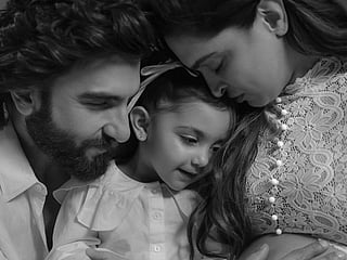 Ranveer Singh-Deepika Padukone drop family pics 