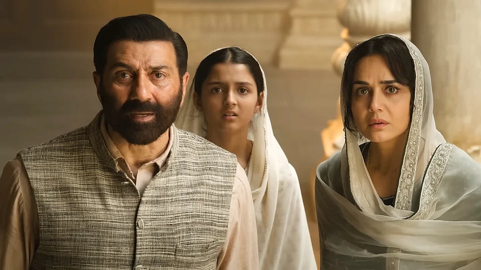 Directed by Rajkumar Santoshi and produced by Aamir Khan, Batwara 1947 is adapted from Asghar Wajahat's play Jis Lahore Nai Vekhya, O Jamya E Nai. 
