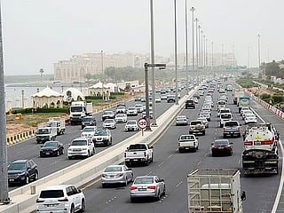 Abu Dhabi traffic slow on Al Ain, Al Rawdah roads