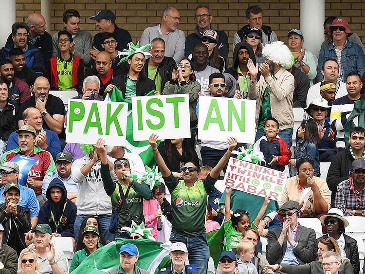 Pakistan fans