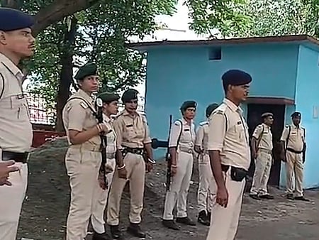 Patna police bust sex racket at guest house, five detained