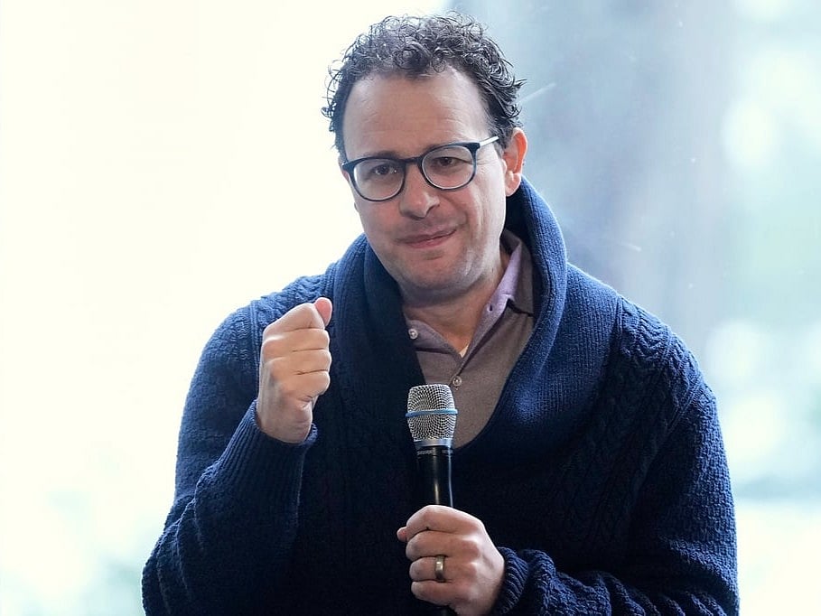 Глава Anthropic призывает замедлить развитие ИИ, поддержка от Altman и Musk — MIRAD Group news