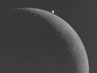 The phenomenon began at 2:34:59pm, when the Moon started to move across the apparent disc of Venus.