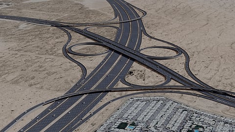 The Fourth Corridor linking Abu Dhabi to Sharjah through Dubai, will  12 lanes in both directions.