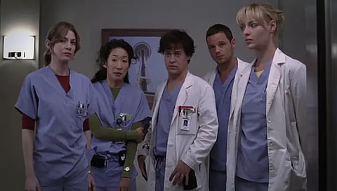 Ellen Pompeo, Sandra Oh, TR Knight, Justin Chambers and Katherine Heigl were the original crew. 