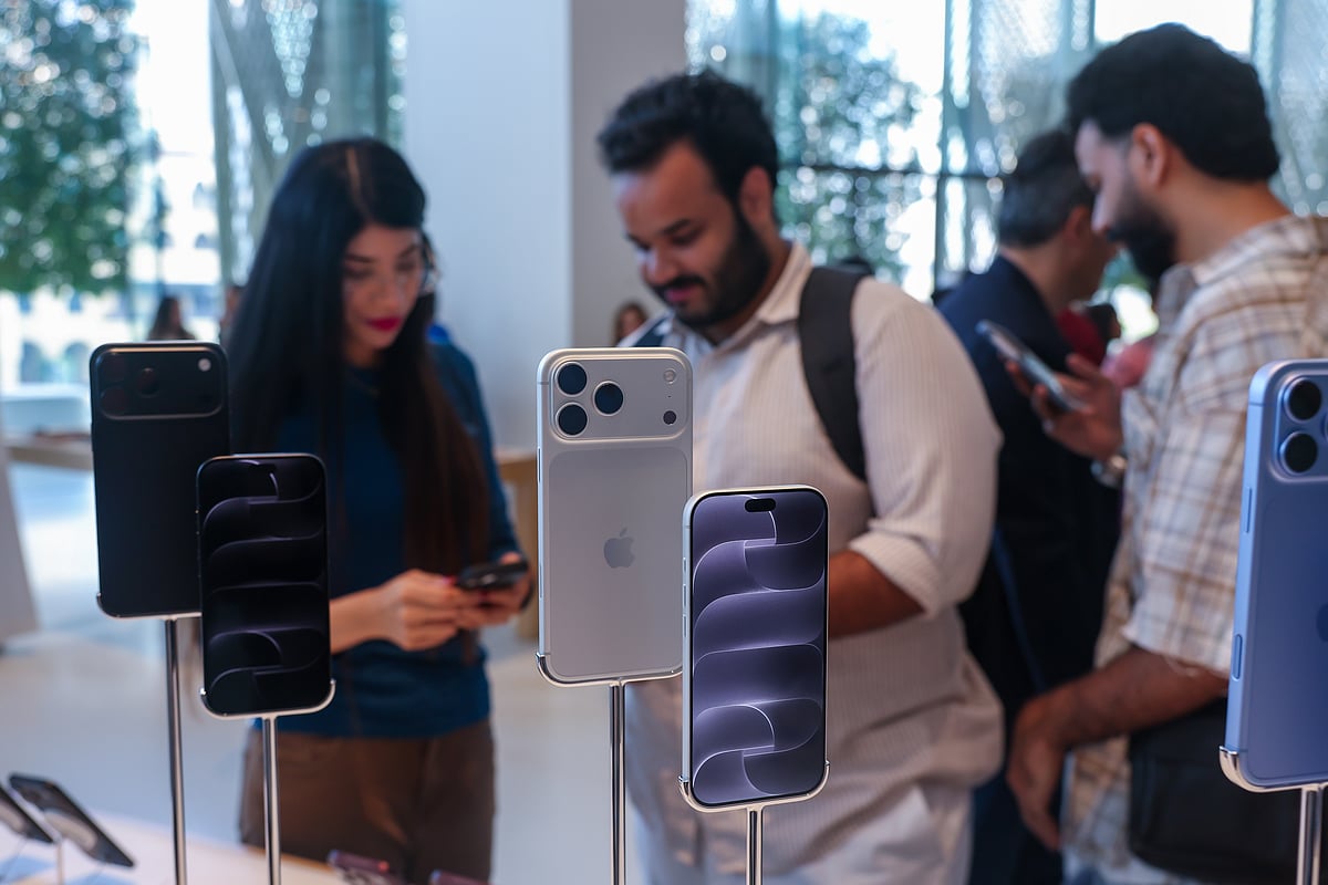 Apple confirms a software update is coming after users report freezes and restarts.