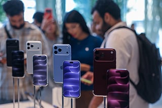 A man was booked after staging a protest at Nedumbassery airport over tax on a new iPhone 18 Pro. Here’s what Indian travellers should know about carrying mobile phones from abroad.

