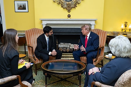 Trump makes unusual visit to New York Mayor Mamdani