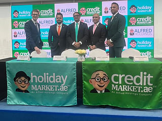 Alfred Holdings team at the launch of creditmarket.ae and holidaymarket.ae

(From Right to Left: Shadab Ahamed, GM, Creditmarket.ae, Ameet Lakhiani, Group MD, Alfred Holdings, Rajesh Khare, GM,  Holidaymarket.ae and Avinash Babur, Founder & Chairman, Alfred Holdings