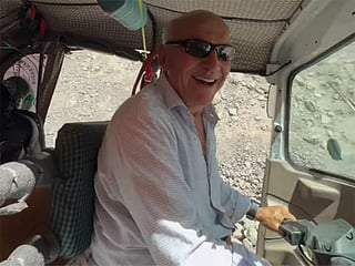 Two British tourists are exploring one of India’s most spectacular mountain regions on an auto-rickshaw.