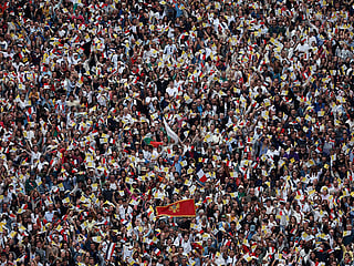 Worshippers gathered to attend a solemn outdoor mass celebrated by Pope Leo XIV at Place de la Concorde, central Paris, on September 26, 2026 on the second day of his visit to France. 